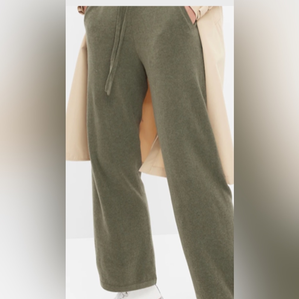 NWT Gap Cash soft sweater pants